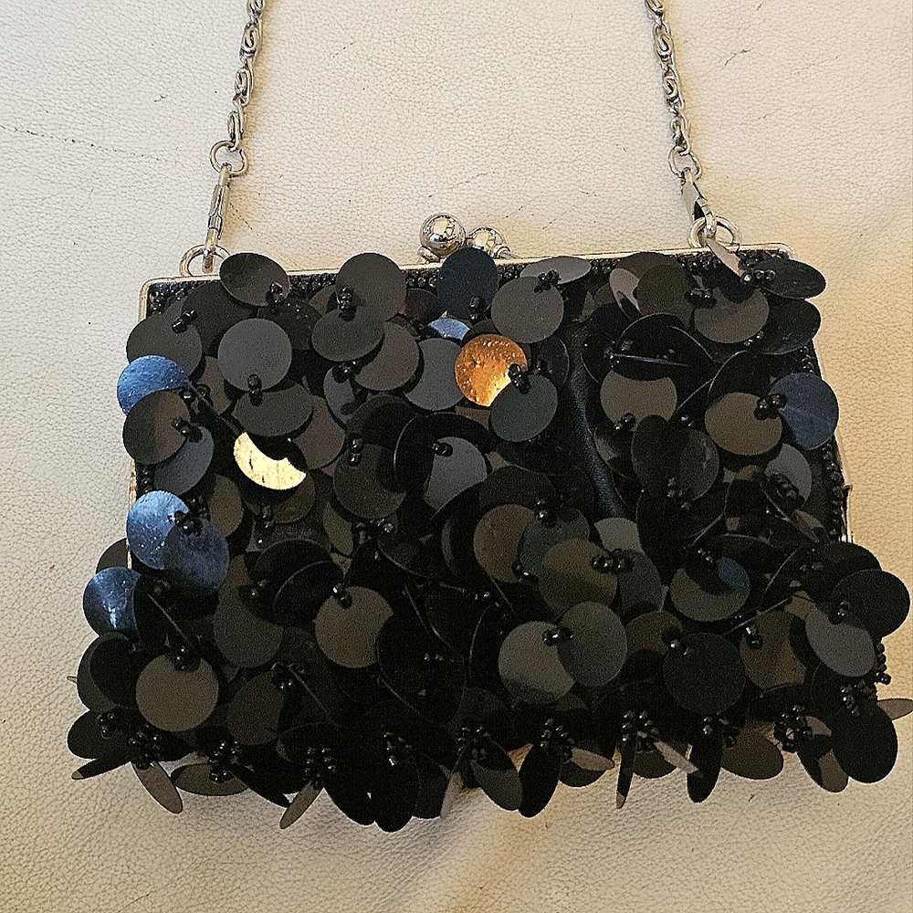Chic Black Sequin Clutch with Chain Strap